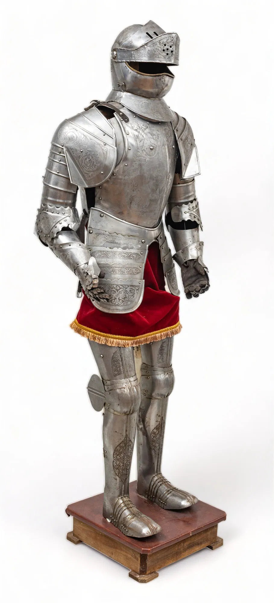 Spanish Conquistador Suit of Armor Replica