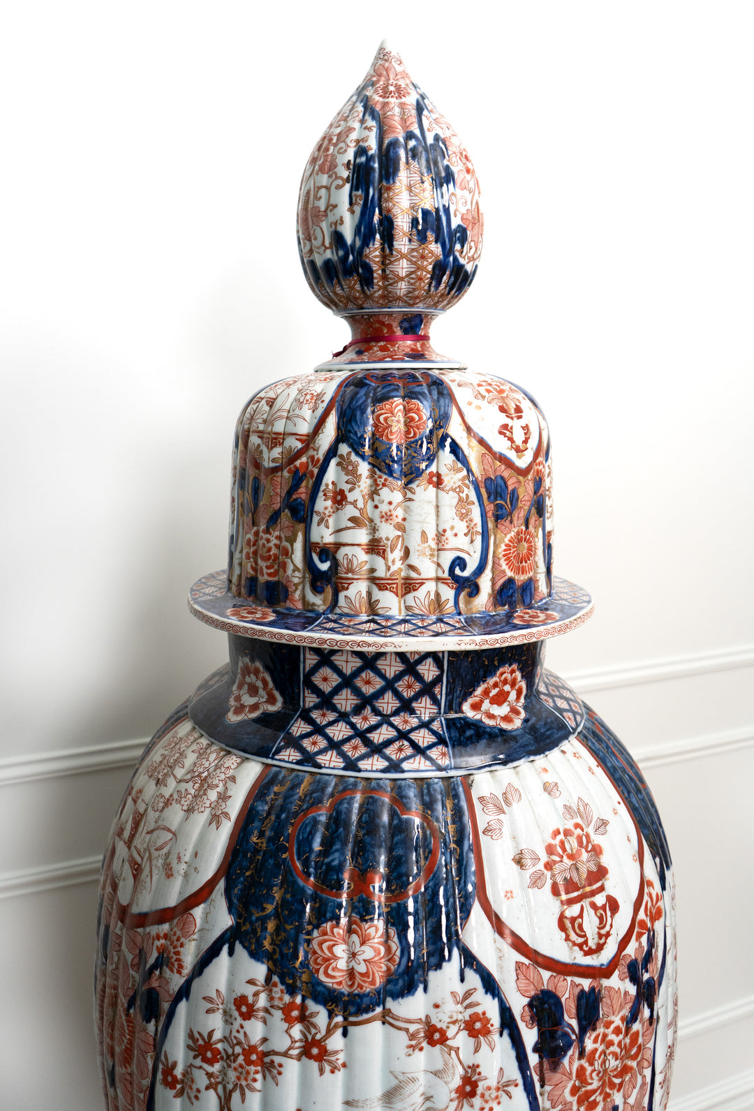 Japanese Imari Large Baluster Vase and Cover