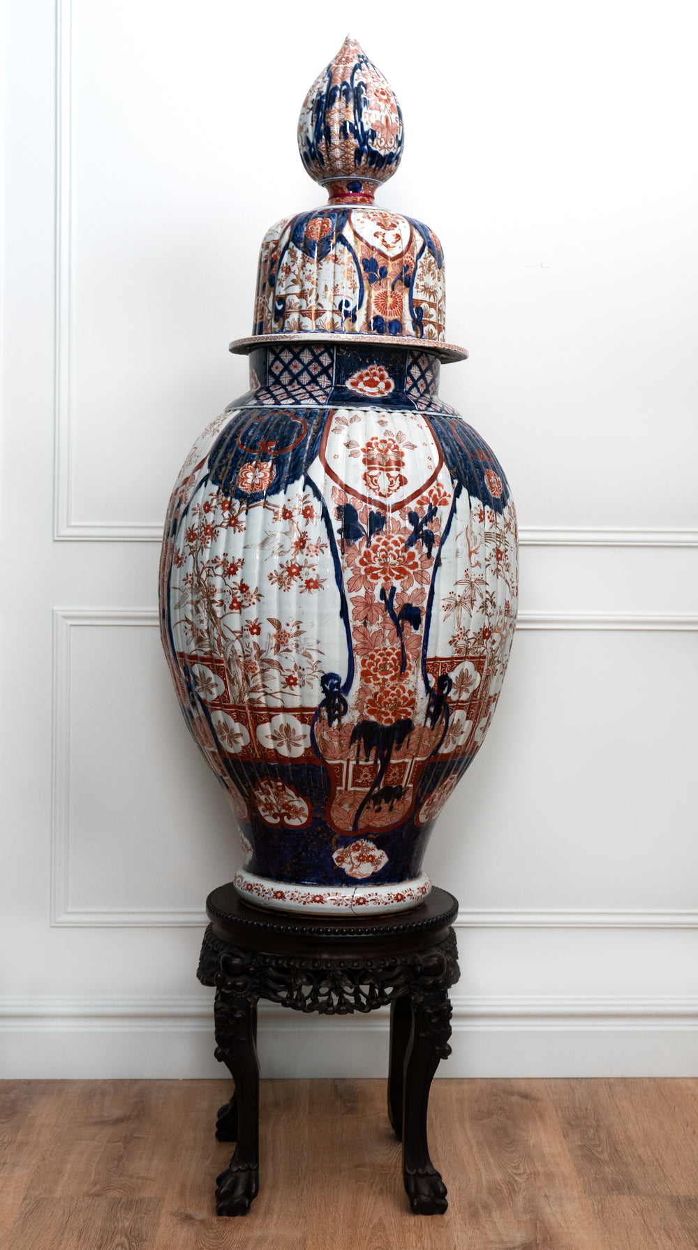 Japanese Imari Large Baluster Vase and Cover
