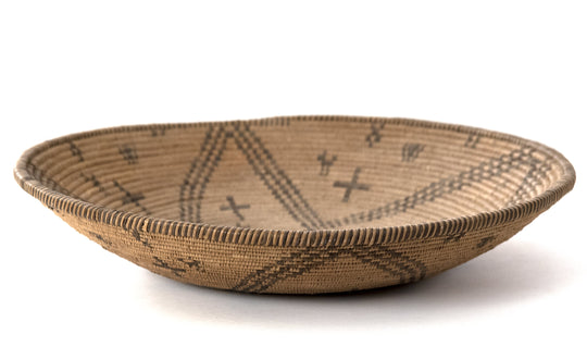 A Fine Yavapai or Western Apache Basketry Tray