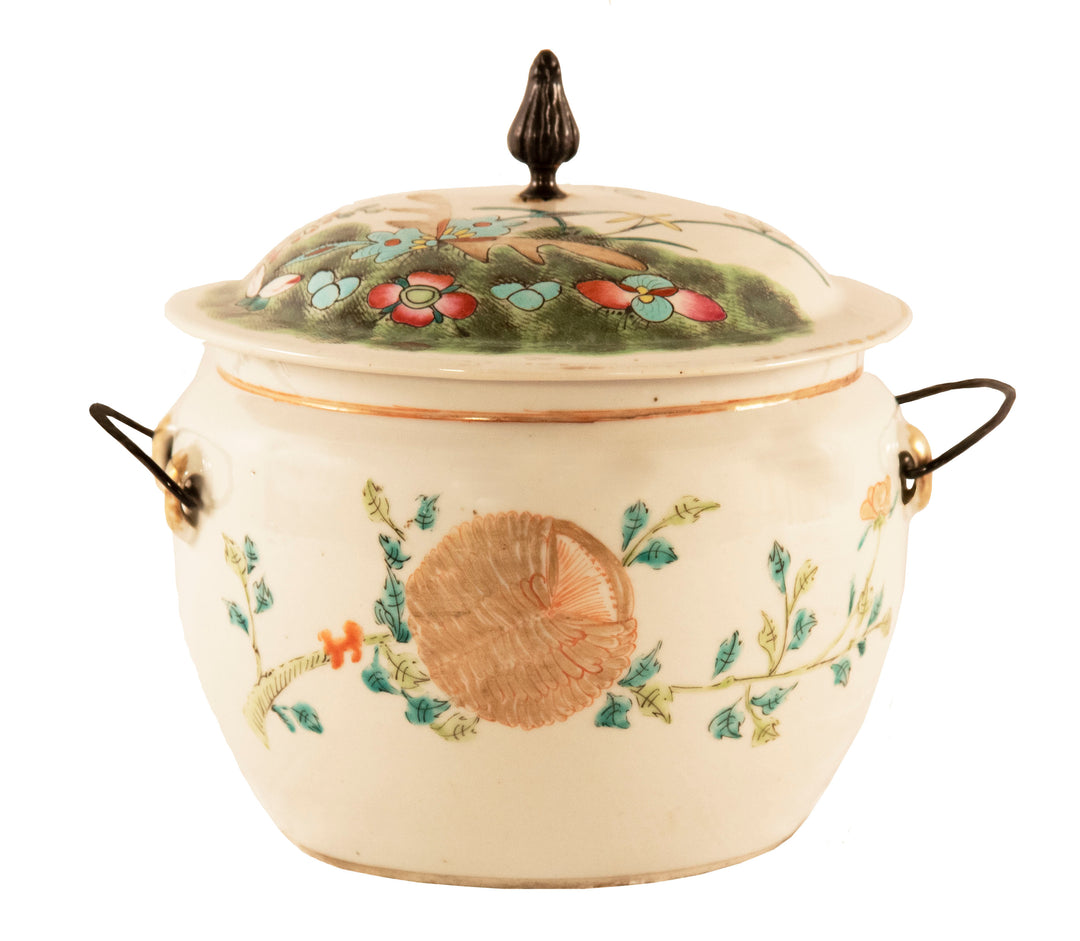 Qing Dynasty Potpourri Pot with Lid